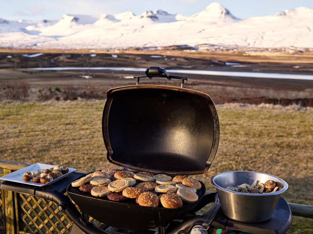 Comment organiser un barbecue festif pendant la COVID ?